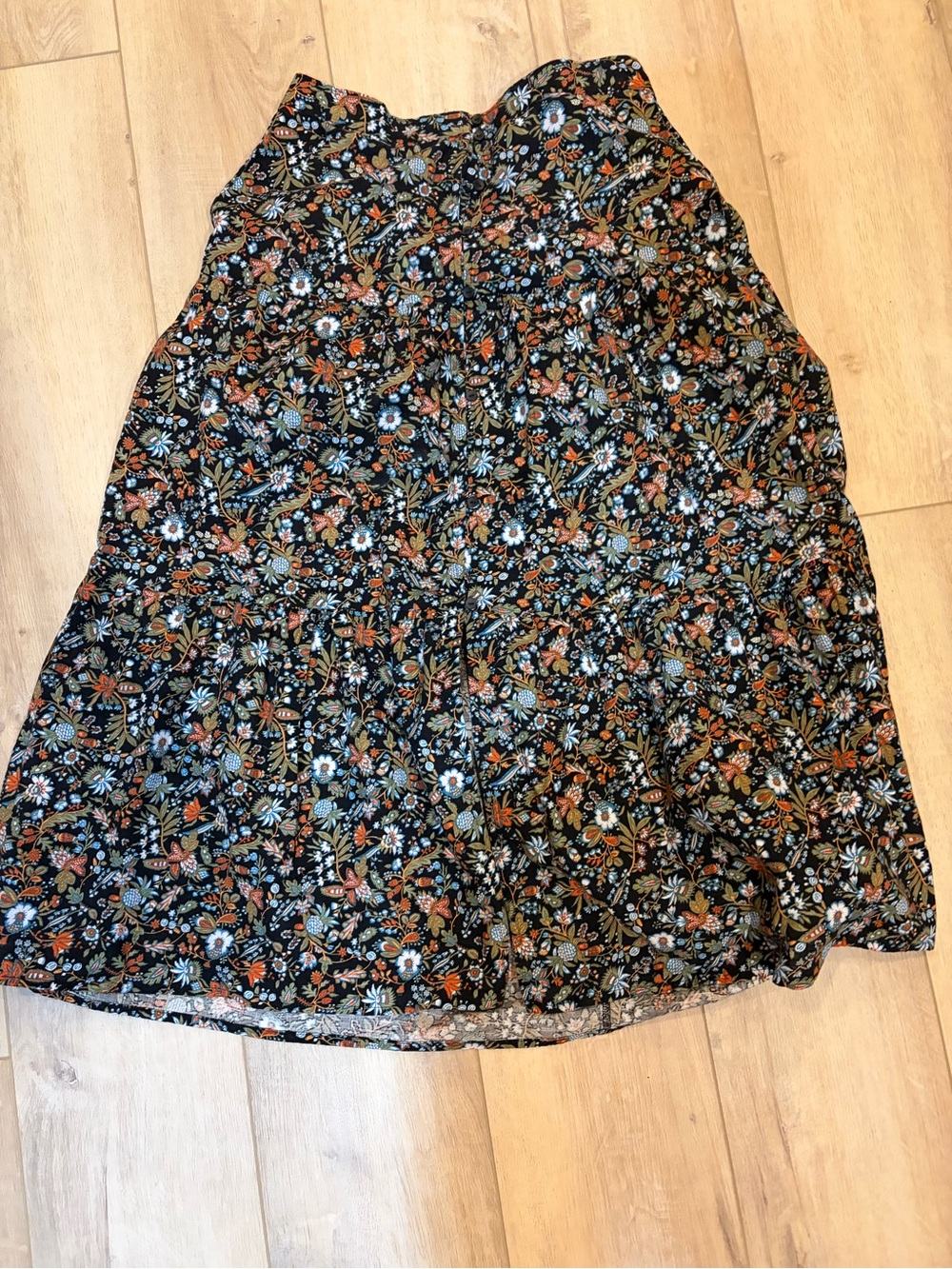 Old Navy 100% Cotton Black Floral Tiered Maxi Skirt with Blue and Rust Accents - Picture 4 of 5